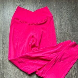 Aerie offline high rise leggings size small.